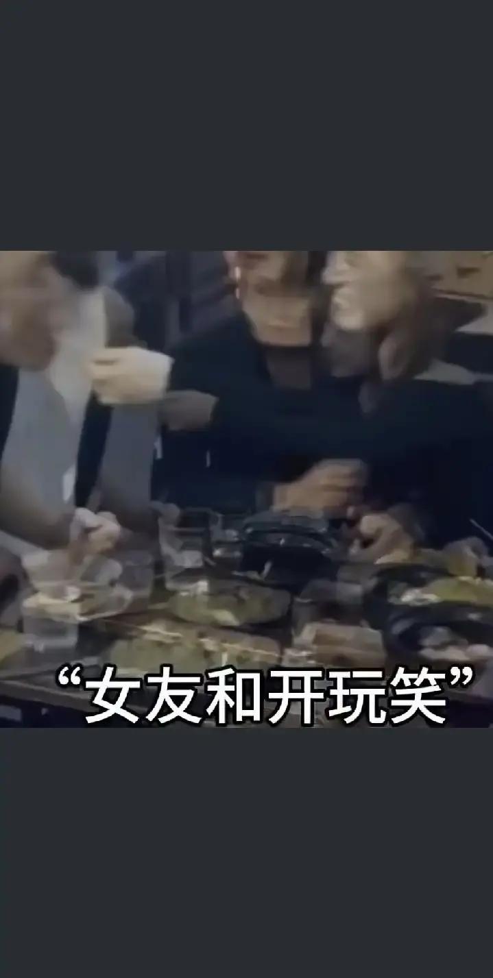 一顿饭，把表弟小赵和女朋友的事给结束了。

昨天小赵约着吃饭，本以为是两个人的约