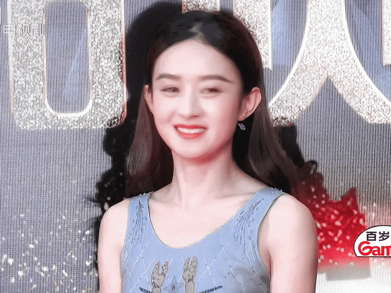 赵丽颖赵丽颖13个月没进组了  纵然万家灯火亮起 我也只见你眸中星辰