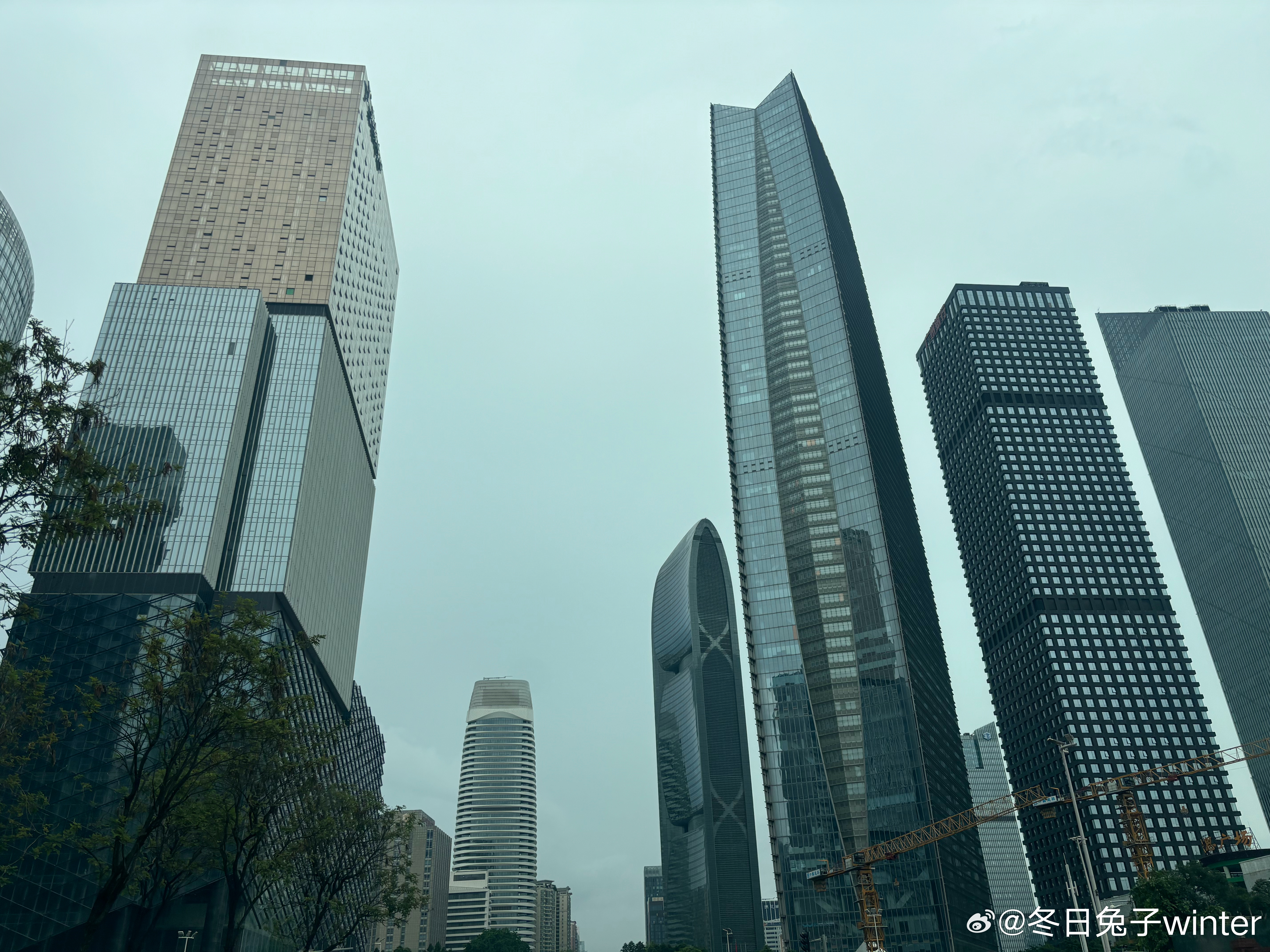 广东暴雨我真的没内裤陪你闹了      烘衣机，你值得拥有～     在广东，除