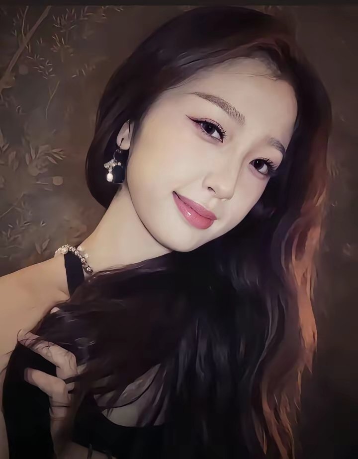 微博官方认定新旧95四小花，谁实至名归。2022  赵露思  虞书欣  宋祖儿 