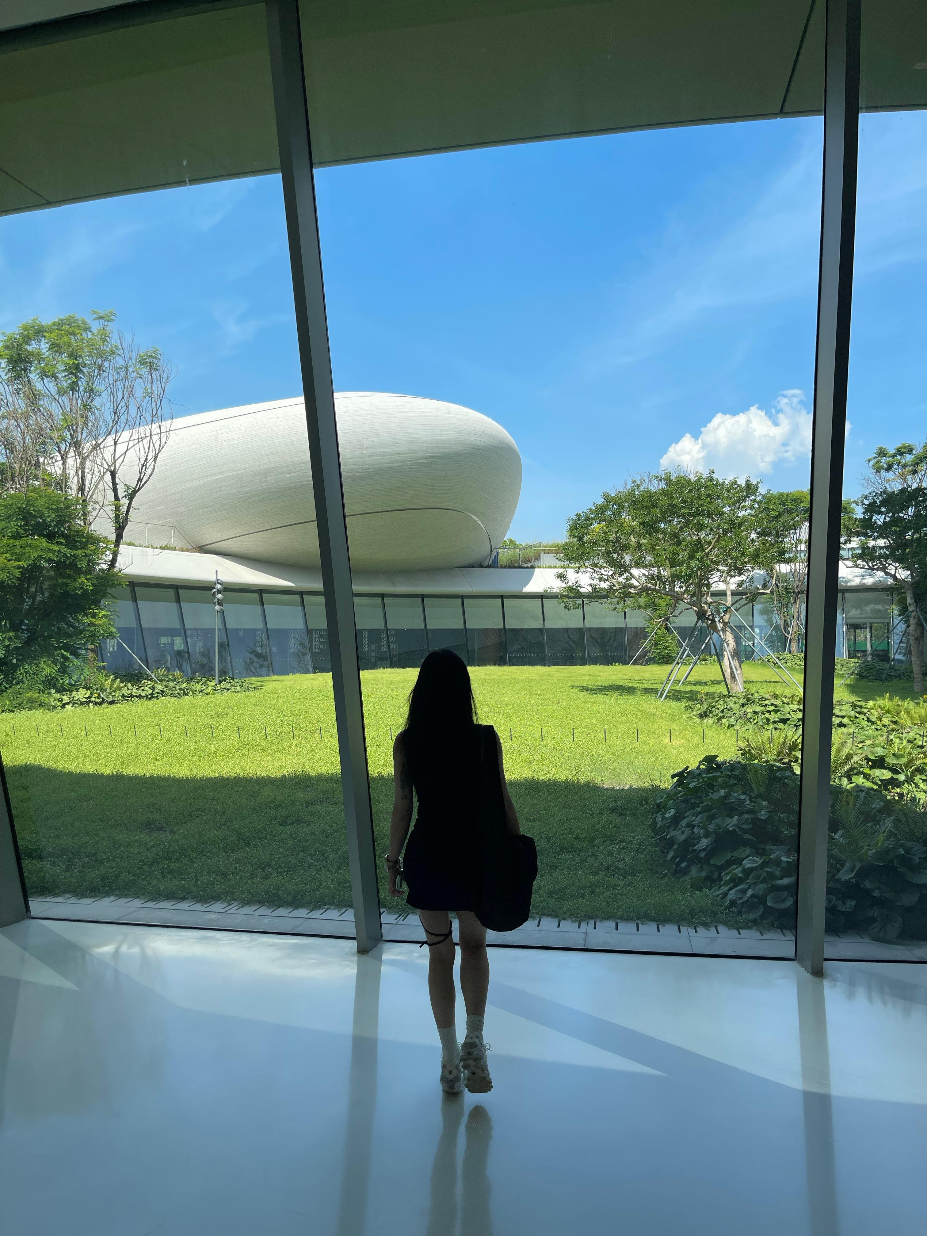 终于来深圳湾文化广场了，深圳好热，又热又美。livephoto城市运动季 深圳