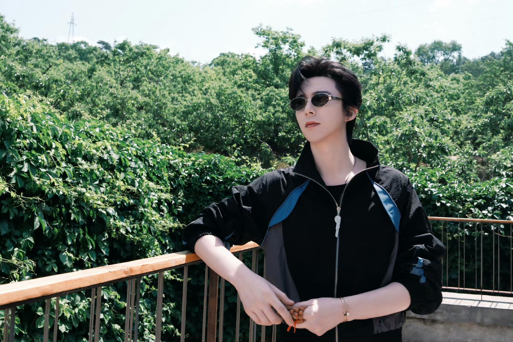 刘宇宁高原 | 刘宇宁铁证 | 摩登兄弟 刘宇宁，我在连绵的草木中找到了青山，我