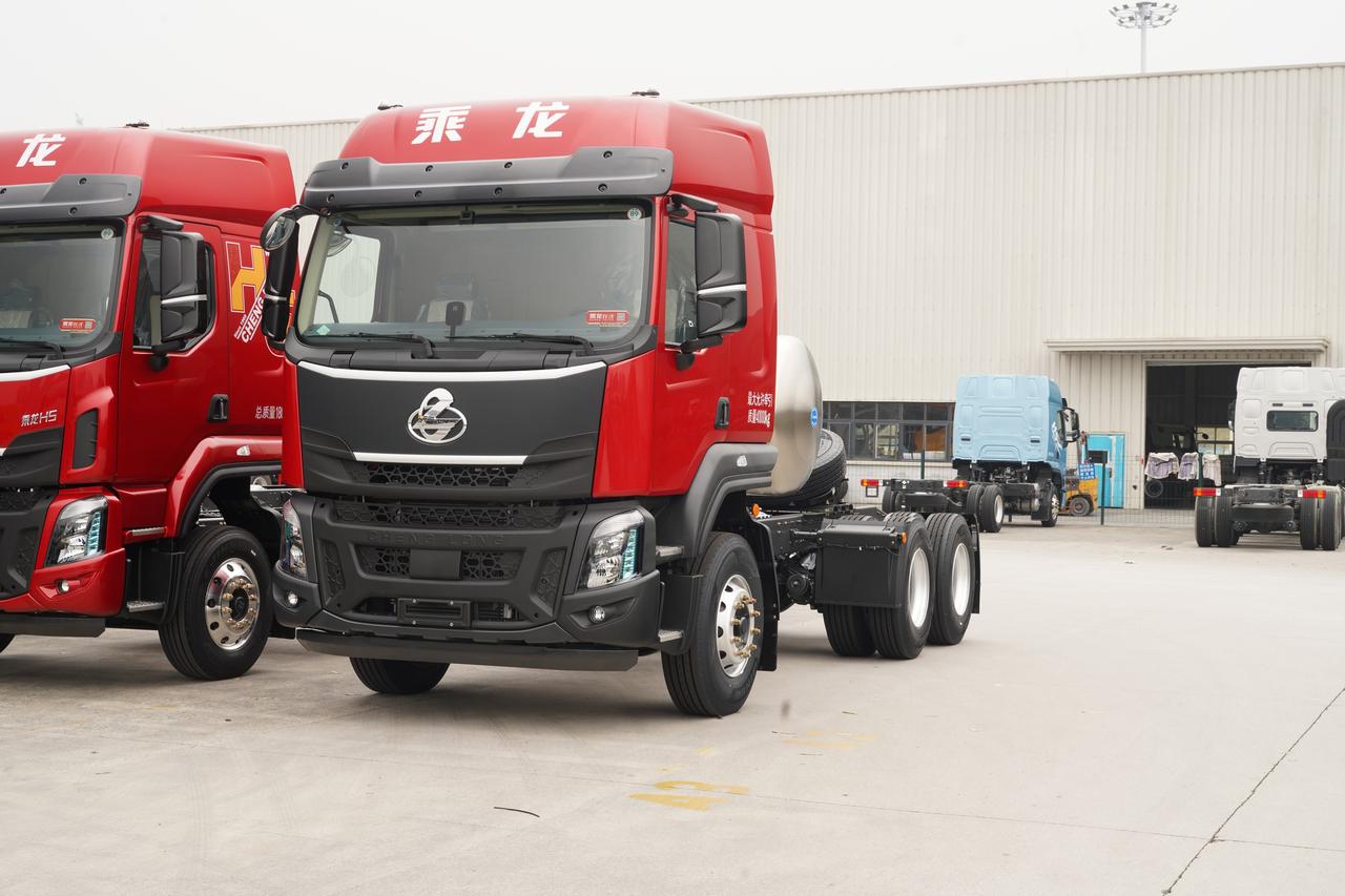 "少花多赚"新选择：这款燃气重卡一年多赚4万！乘龙H5创业版LNG采用六大轻量化