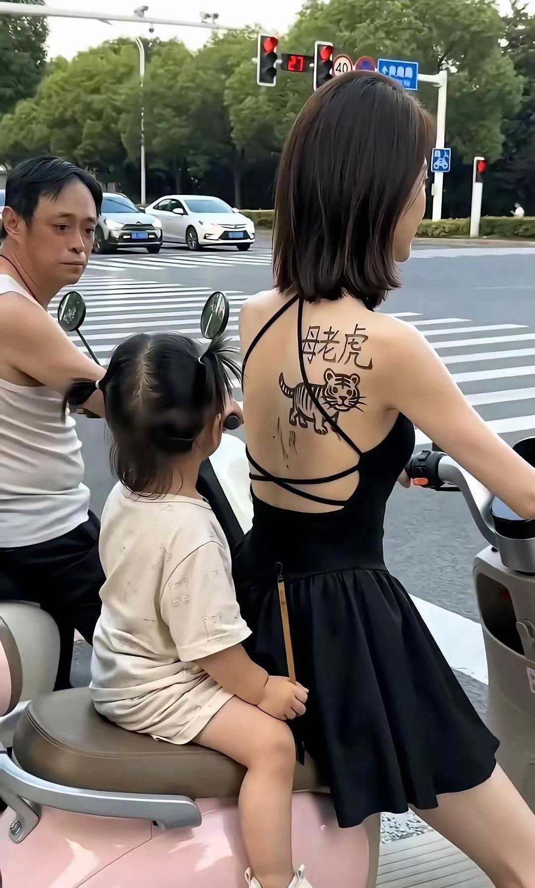 全网最美的妈妈。