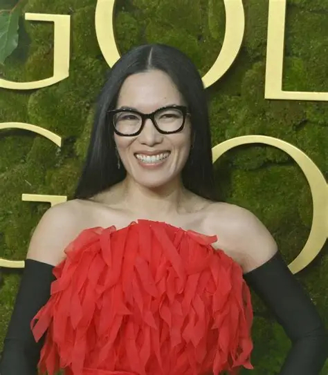 我知道不少人对好莱坞选亚裔演员的吐槽，觉得他们没有选亚裔中长得漂亮的人。我倒是觉