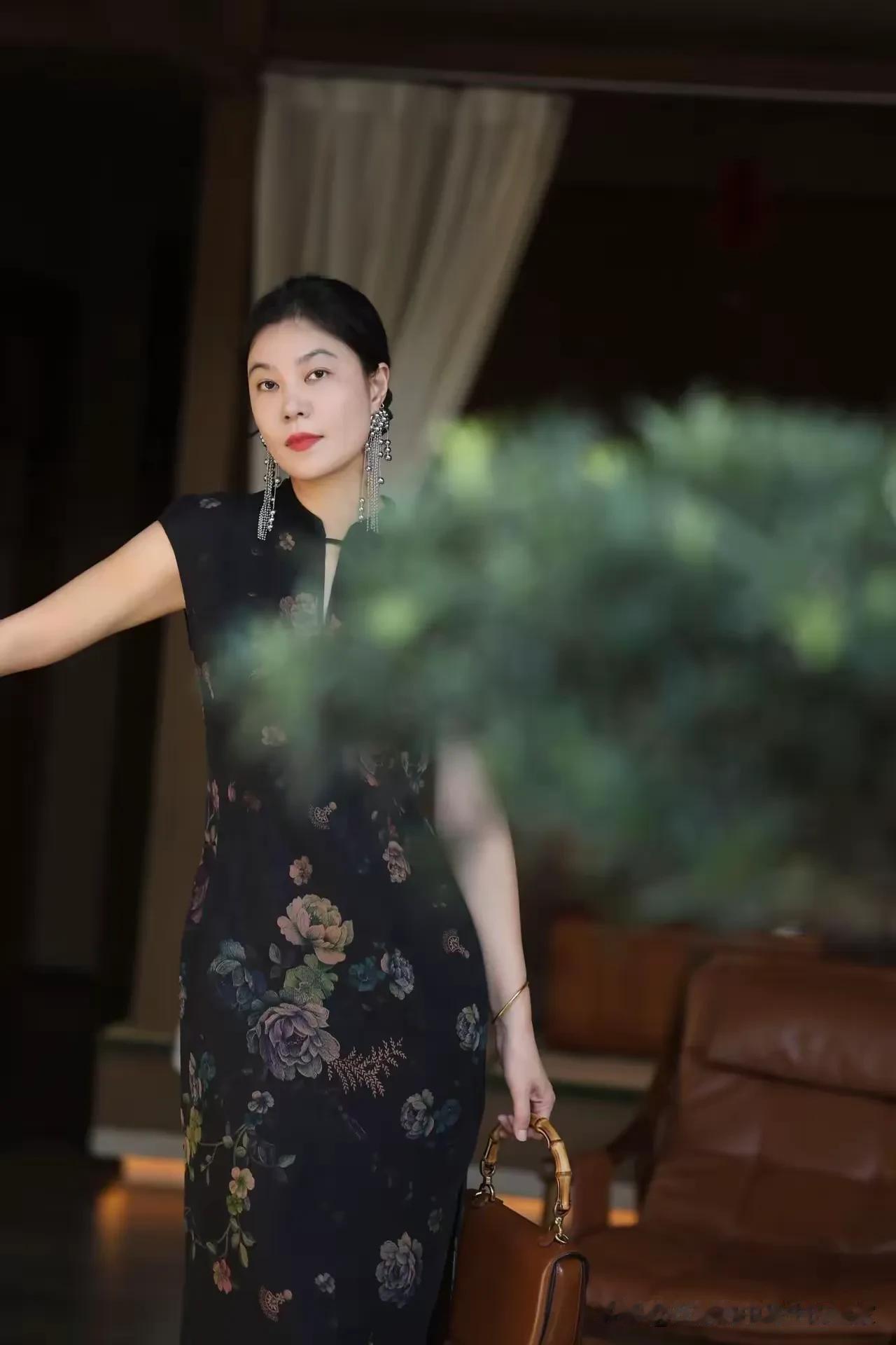 东方女性穿旗袍为什么这么美