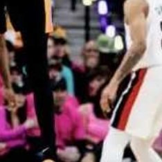 北京时间4月20日，NBA季后赛首轮的争夺继续进行，在一组西部对决中，波特兰开拓