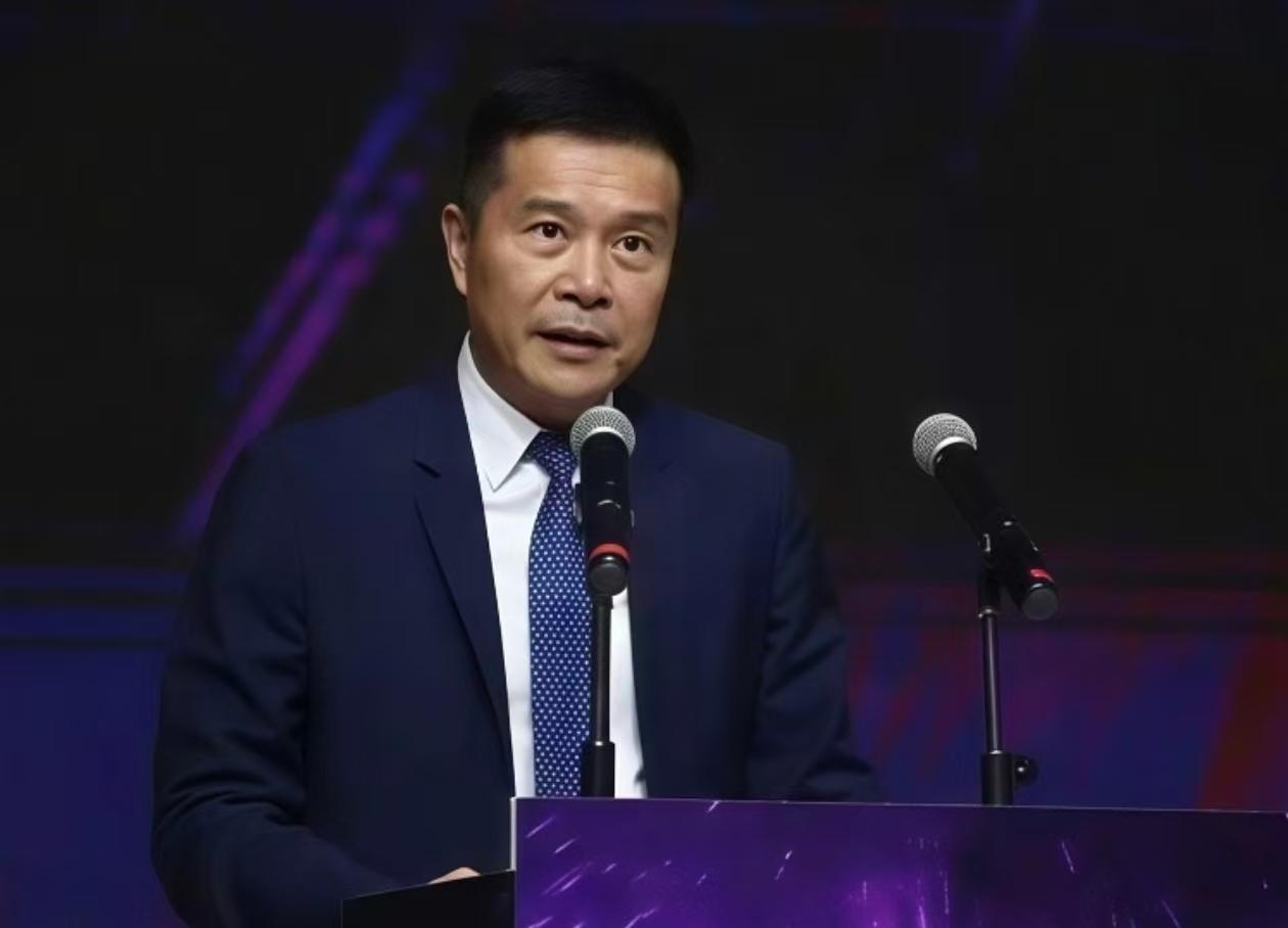 休赛期过半，广东无任何引援动作，教练、外援均未官宣，球迷急坏
要说今年休赛期CB