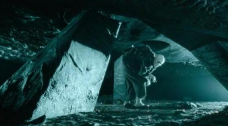 《狂野时代》中五个梦境的设计充满象征意义，既映射了主角内心的挣扎，也暗合了时代背