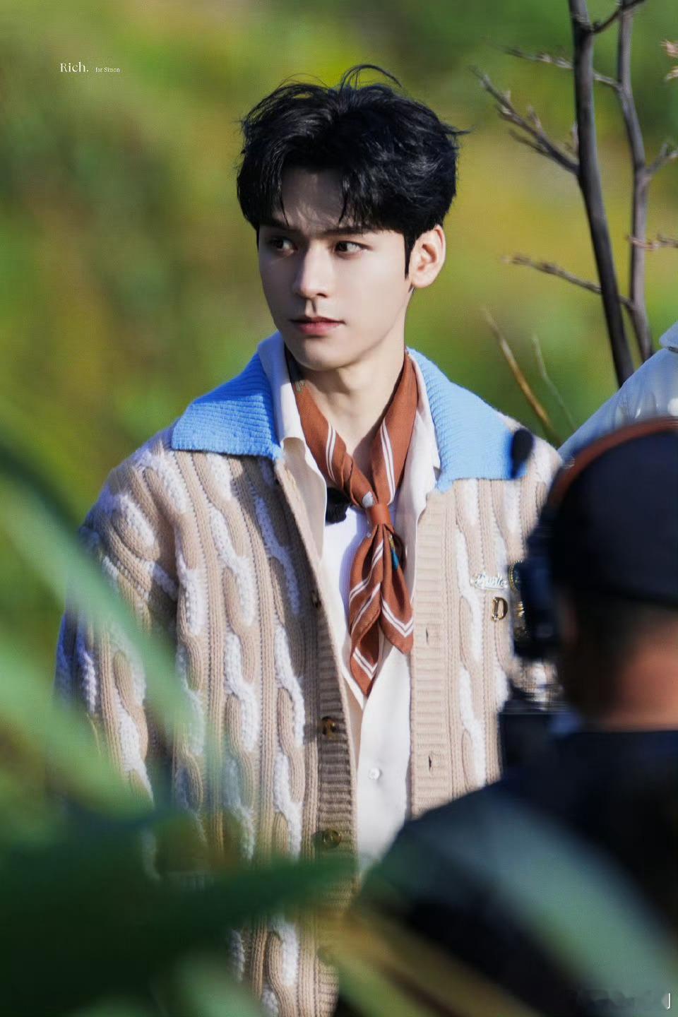 龚俊新西兰综艺录制路透来了，这个状态不要太绝这个节目录得好，粉丝福利多