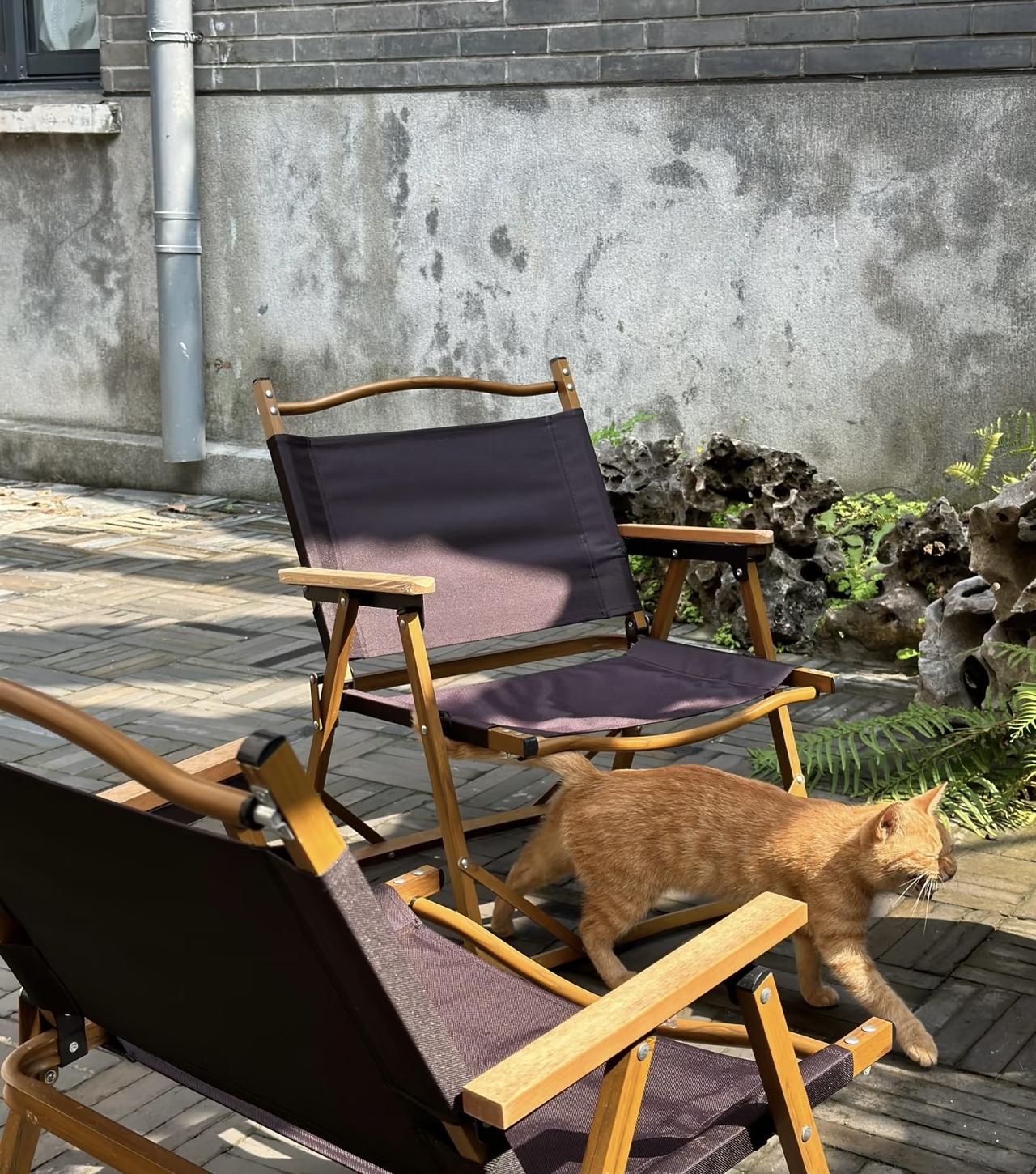 如何判断对他人来说，这件事这个人是否重要呢？
主要看对方能为这件事，这个人付出多