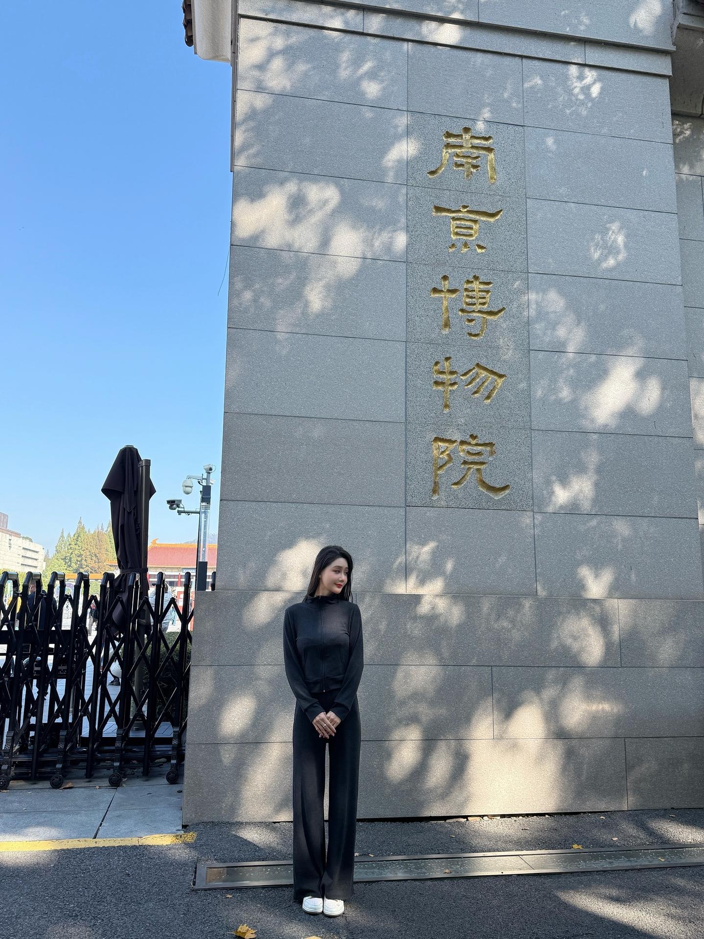 以前不信  现在信了  什么长相好 品行好  都不如命好。