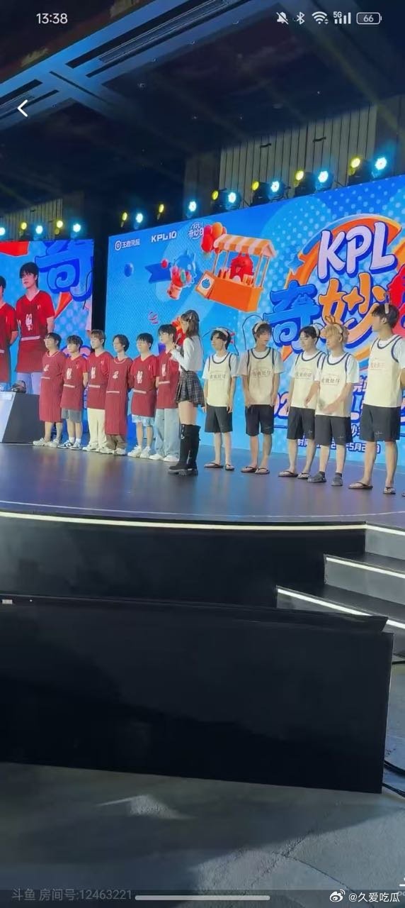 瓜友速报 广东队和四川队队服上身效果 
