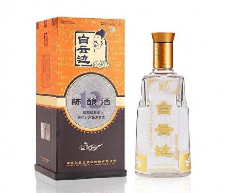 来荆州带什么酒？5 款本土佳酿藏底蕴，喝一口就难忘
很多人来荆州旅游、走亲戚，都