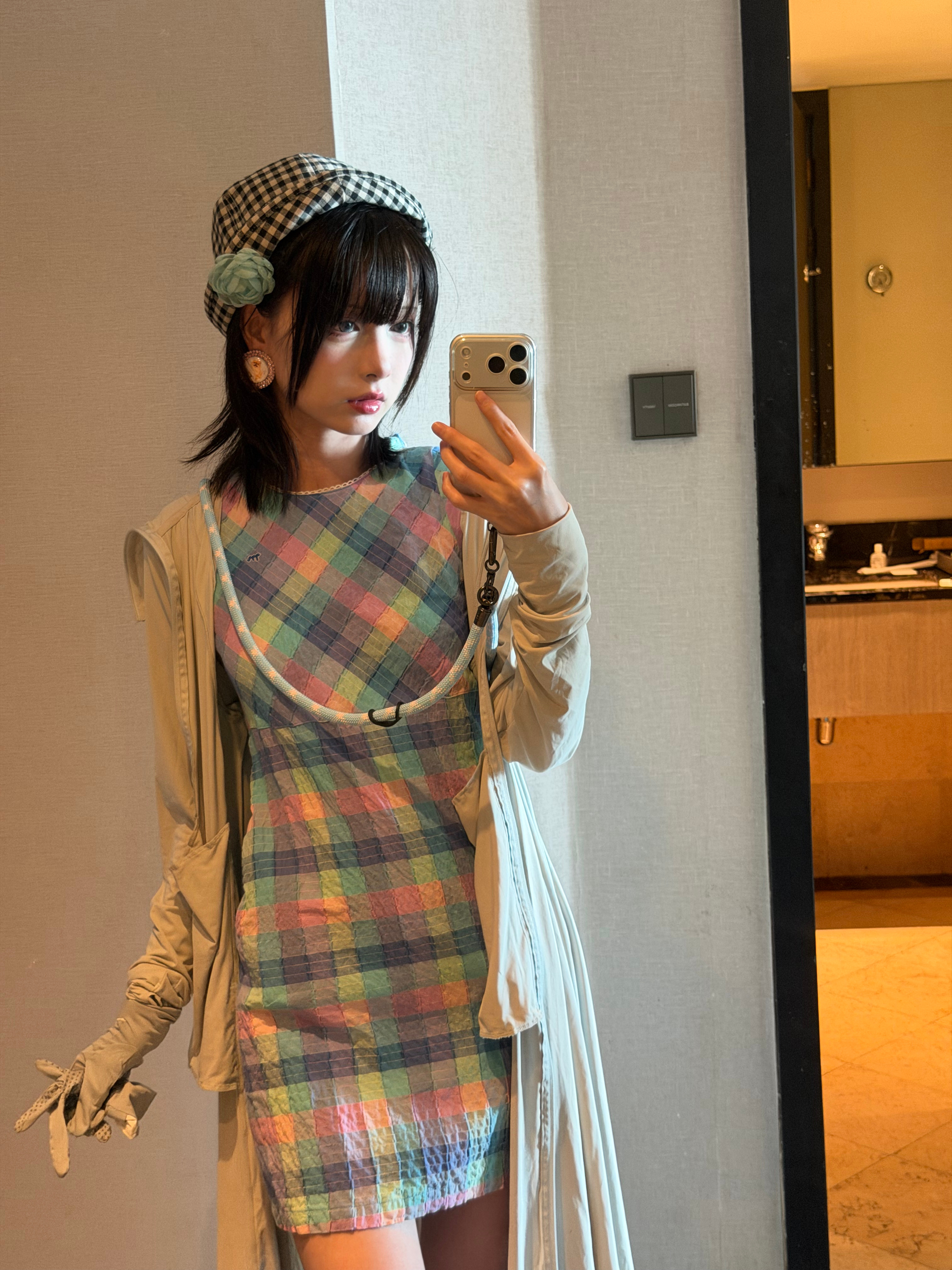Ootd 这天是喜欢的蓝粉紫！这件在vintage店购入后闲置两年才想出来搭配耳