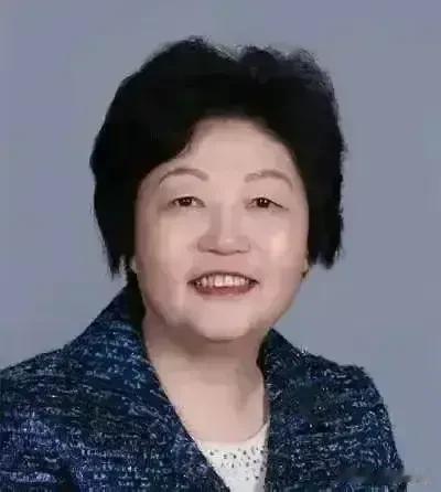 前山东大学校长樊丽明，被任命作为全国新文科教育创新中心主任，引起了一些争议和关注