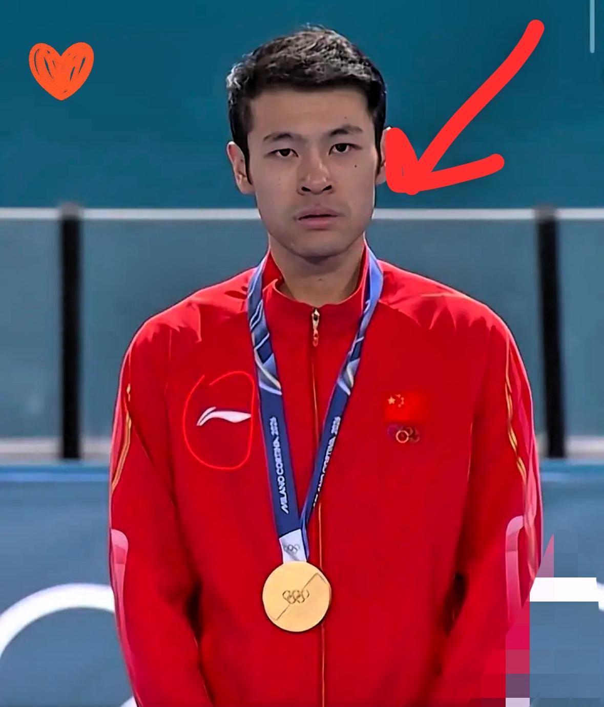 简直离谱。
破奥运纪录、一个人拿了三块奖牌的宁忠岩，身上竟然只有一个正经的商业