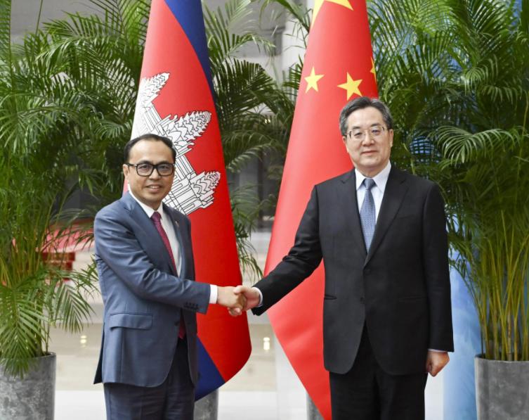 继泰国之后，柬埔寨政府也宣布转向！就在12月3日，柬埔寨政府通过官方文件对外宣布