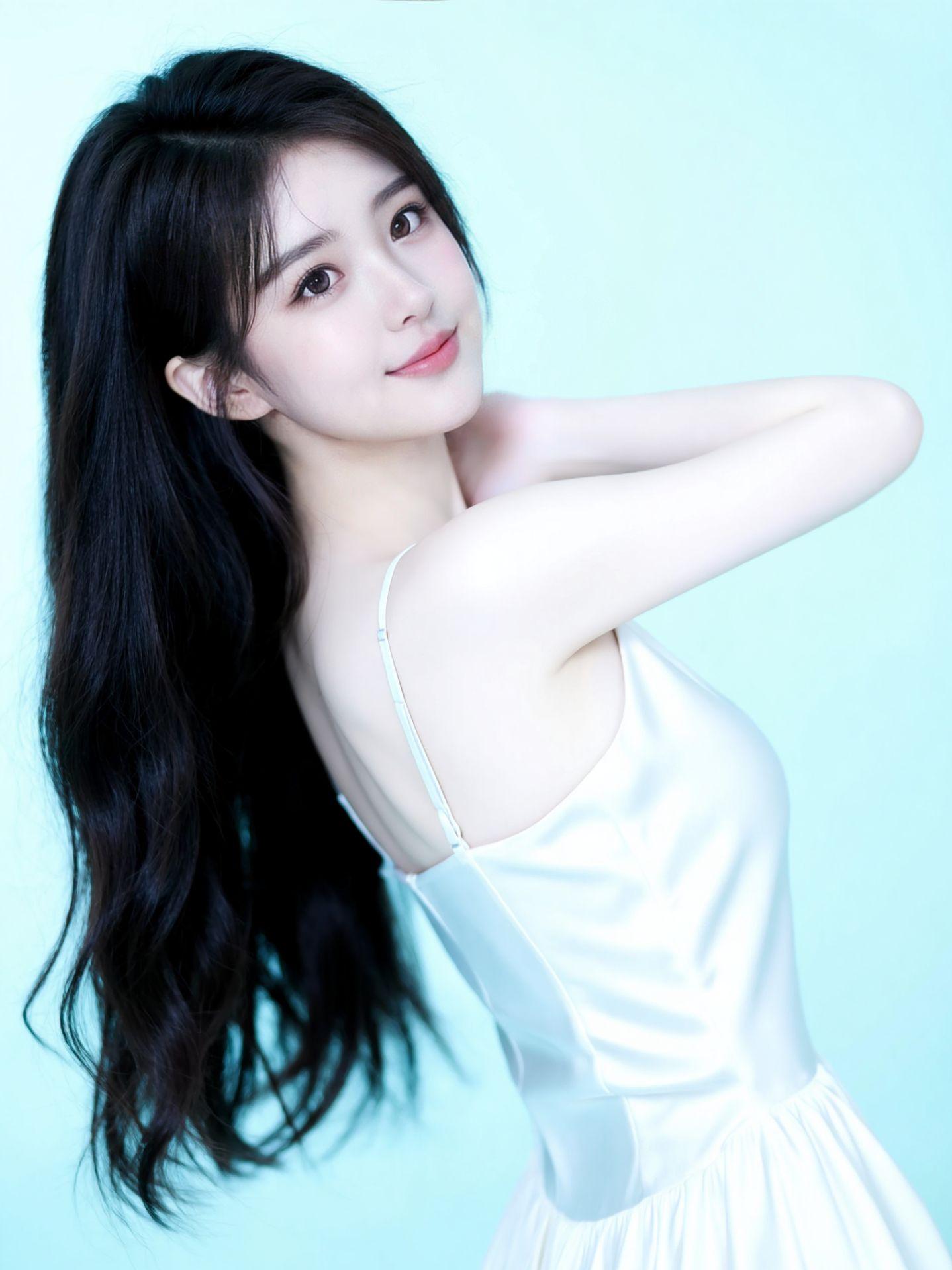 AI清透吊带写真