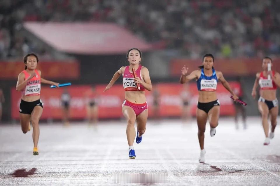 中国女子接力名古屋完美交棒 主力伤退不是终点，而是新锐登场的起点。梁小静带三位小