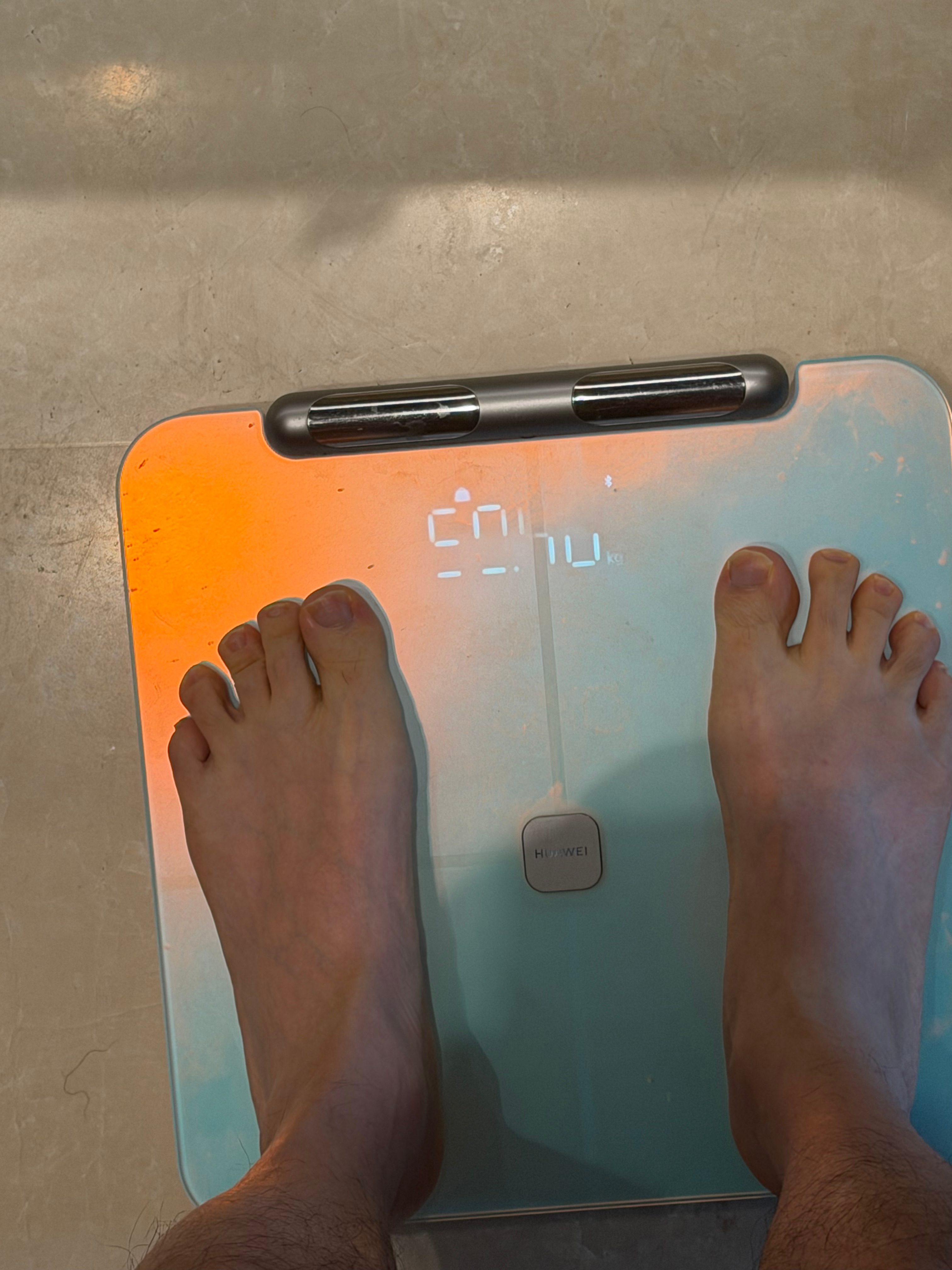 59.4了其实中间上上下下波动过但整体还是在瘦的趋势对的事情坚持做就好了，哪怕过