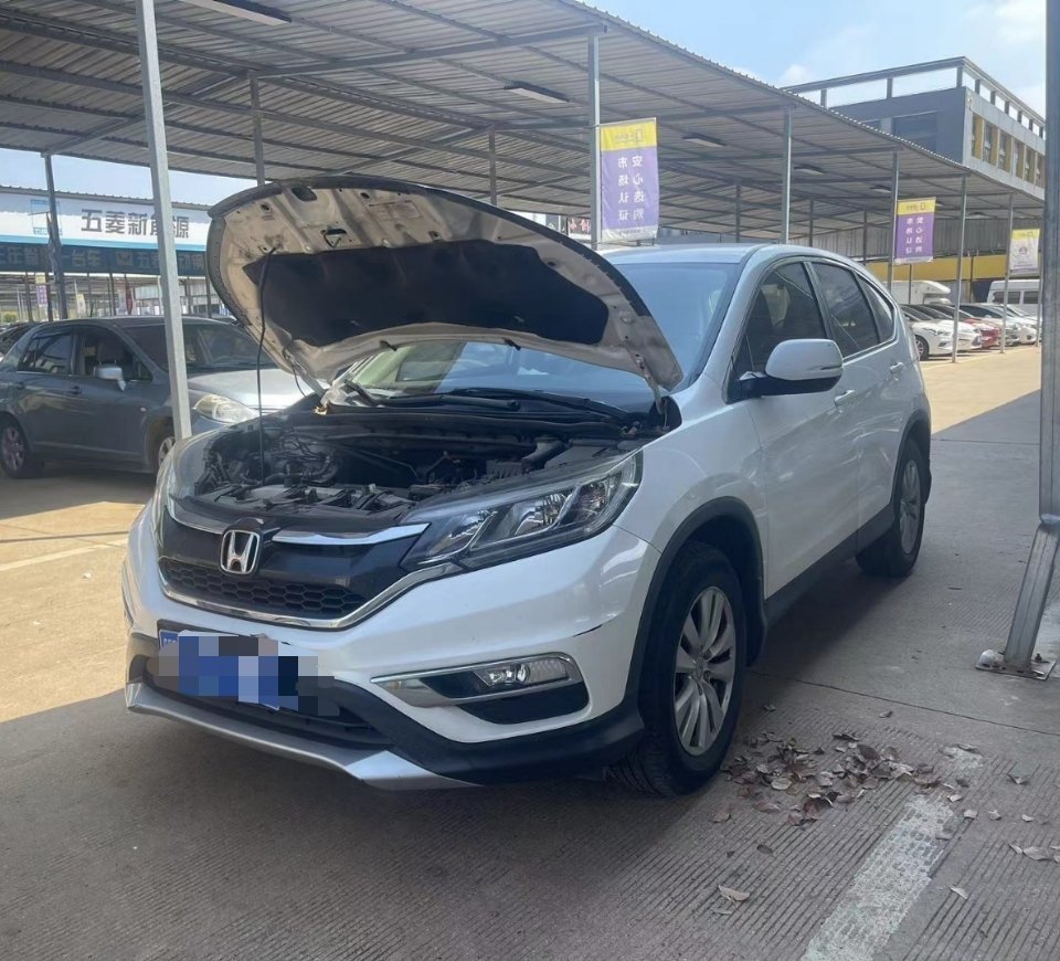 拿下一台2017年本田CRV 2.0L 自动挡 一个面喷漆 8万公里 你们猜一猜
