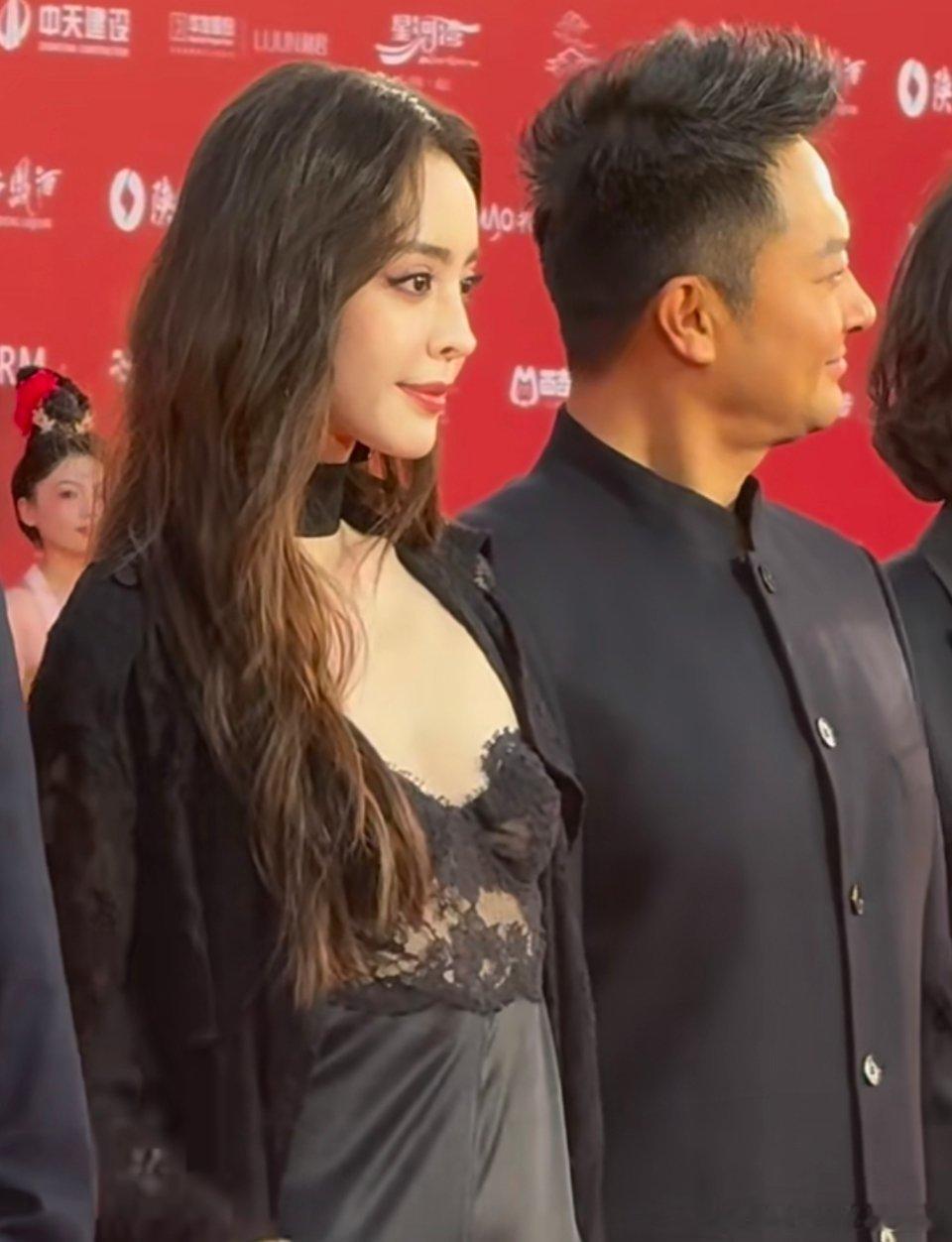 娜扎穿的是睡衣吗？ ​​​