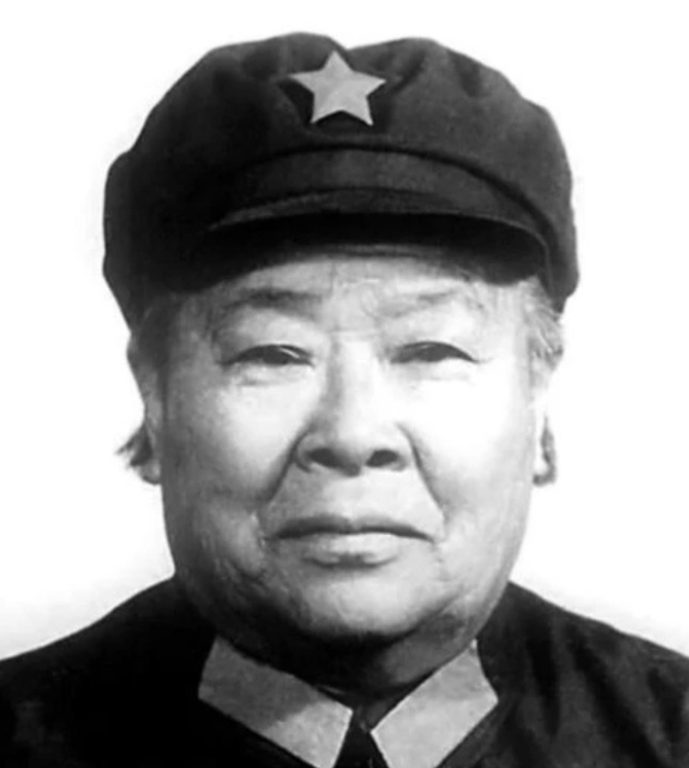 1937年，红四方面军一桩婚事轰动全军。周子昆与何子友结为夫妻，连向来天不怕地不