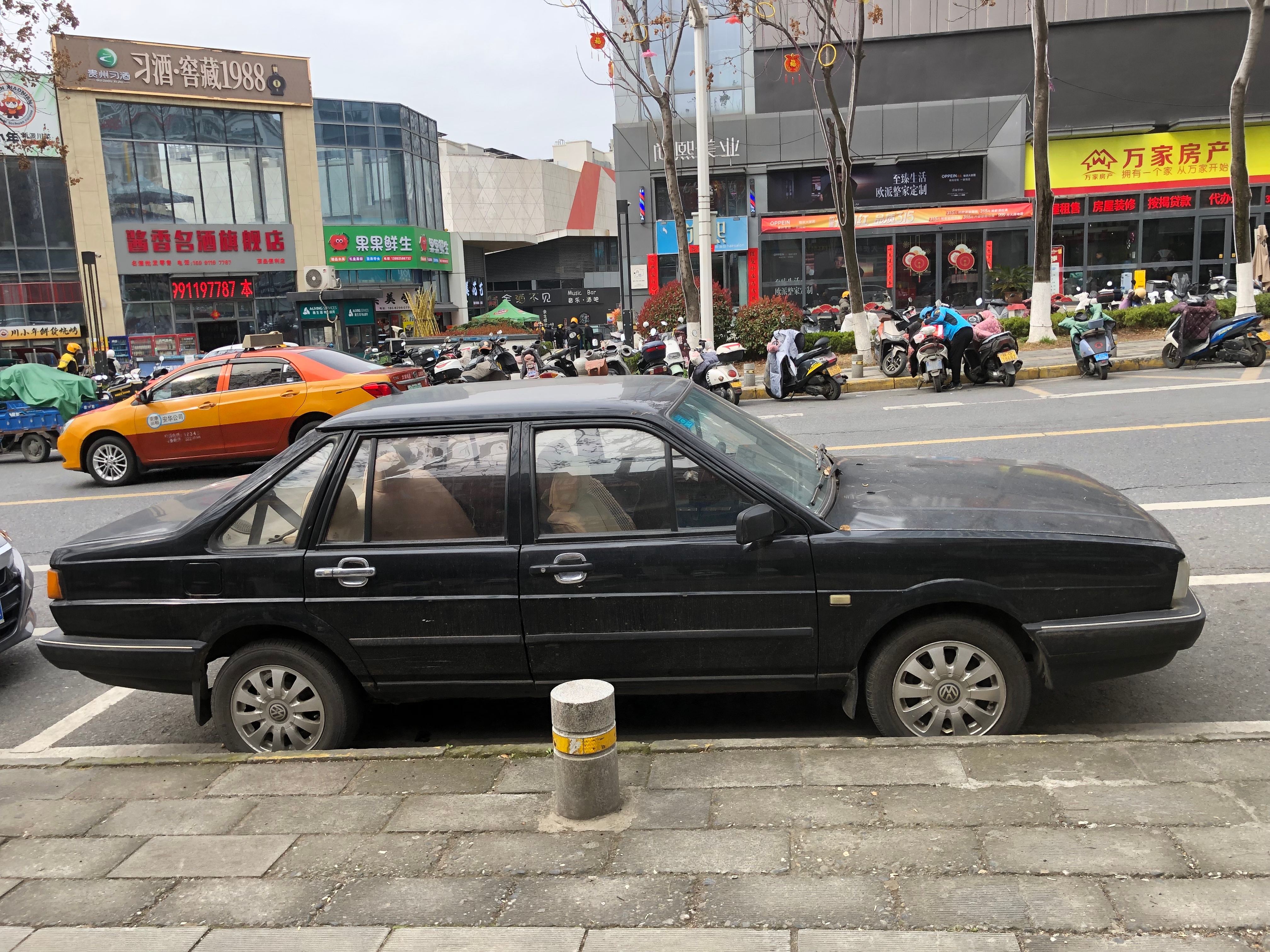 汽车汽车街拍我与汽车的日常桑塔纳 拥有桑塔纳，走遍天下都不怕。 安康