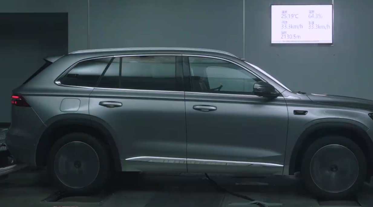 这项吉利i-hev智擎混动 技术是吉利新一代的混动技术，峰值热效率能达到47.2