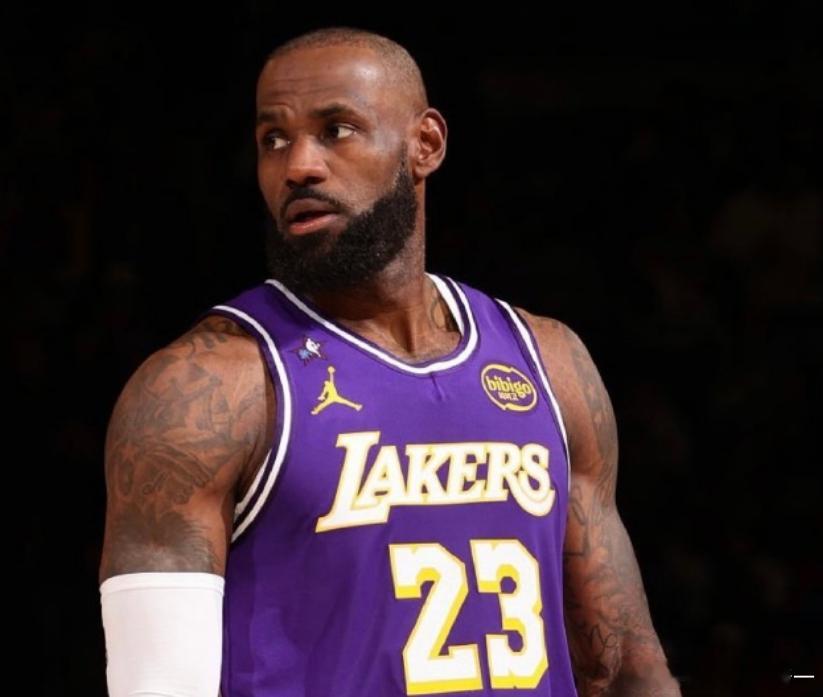 詹姆斯或将在今夏离开湖人确定跟湖人分手？詹姆斯被美媒爆料，已经做了决定！NBA方