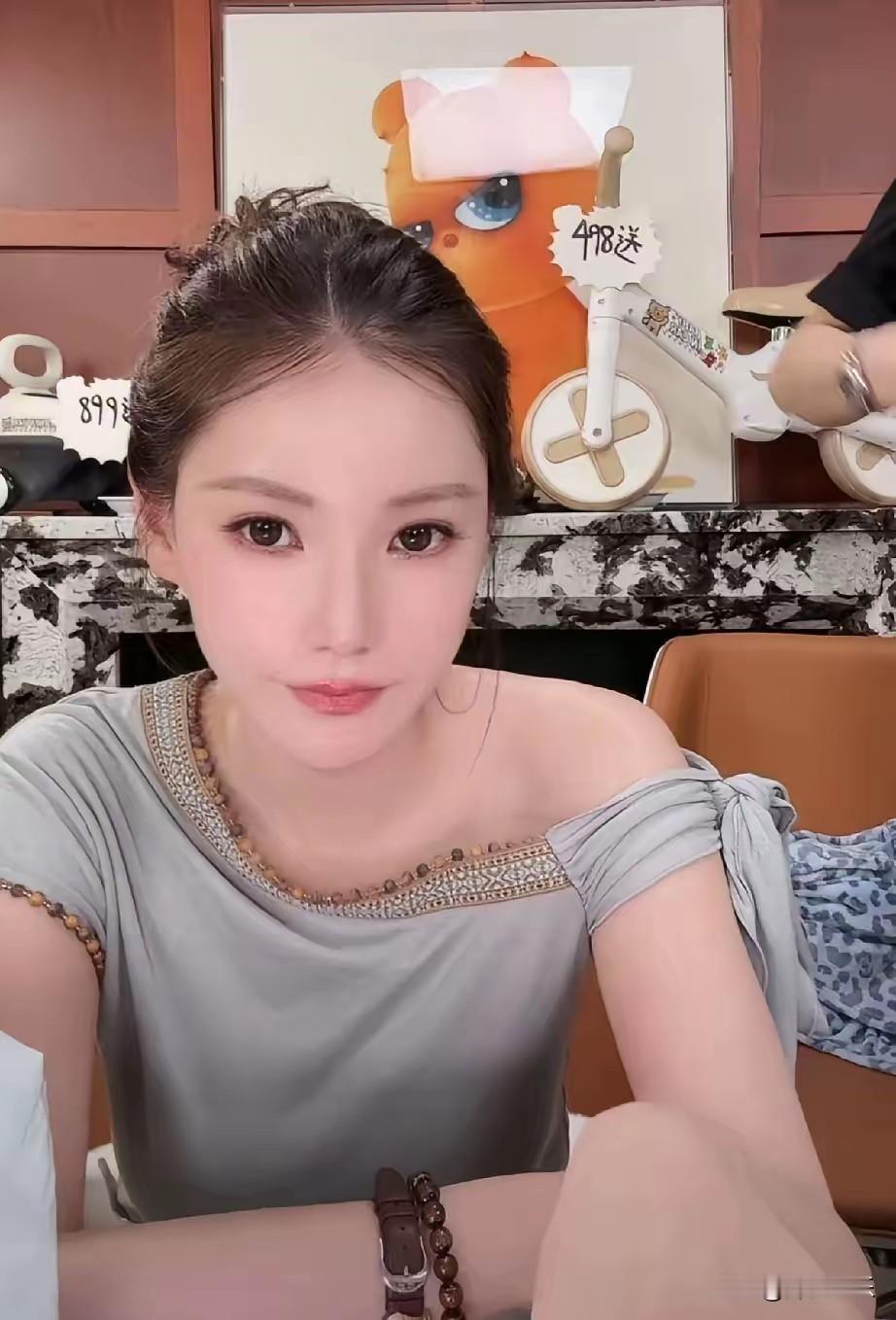 小汪宝的辣妈上线。