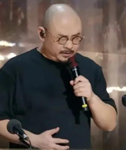 喊刀郎“刀秃子”的是些什么人？

小编很难理解，有些人不喜欢刀郎的作品，但没必要