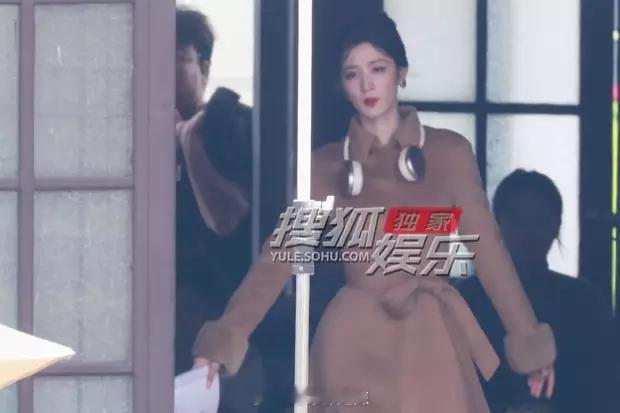 这一秒过火王楚然大衣路透图 ​​​