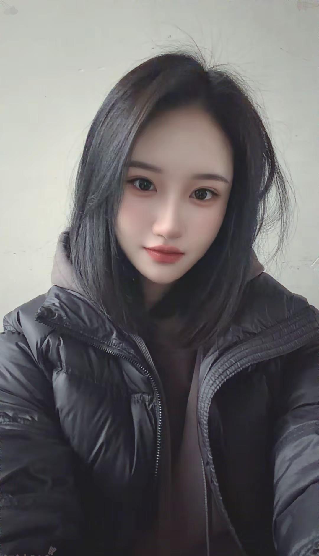 最后让你安宁的 不过是一个阳光充足的角落和一颗不再四处张望的心