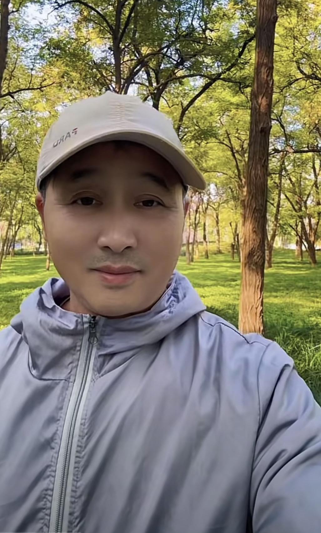 ：上热搜 随意拍 ：不知不觉人生已过半百，生命太短，没时间留给遗憾；若不是终点，