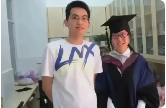 武大女教授被举报后续：女教授家境曝光，父母不简单，从小是众人眼中的“乖乖女” ​