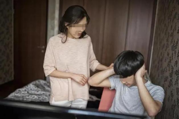 罗翔老师说：一个家庭最可怕的，不是穷，而是有一个经常制造内耗的人，不停地制造矛盾