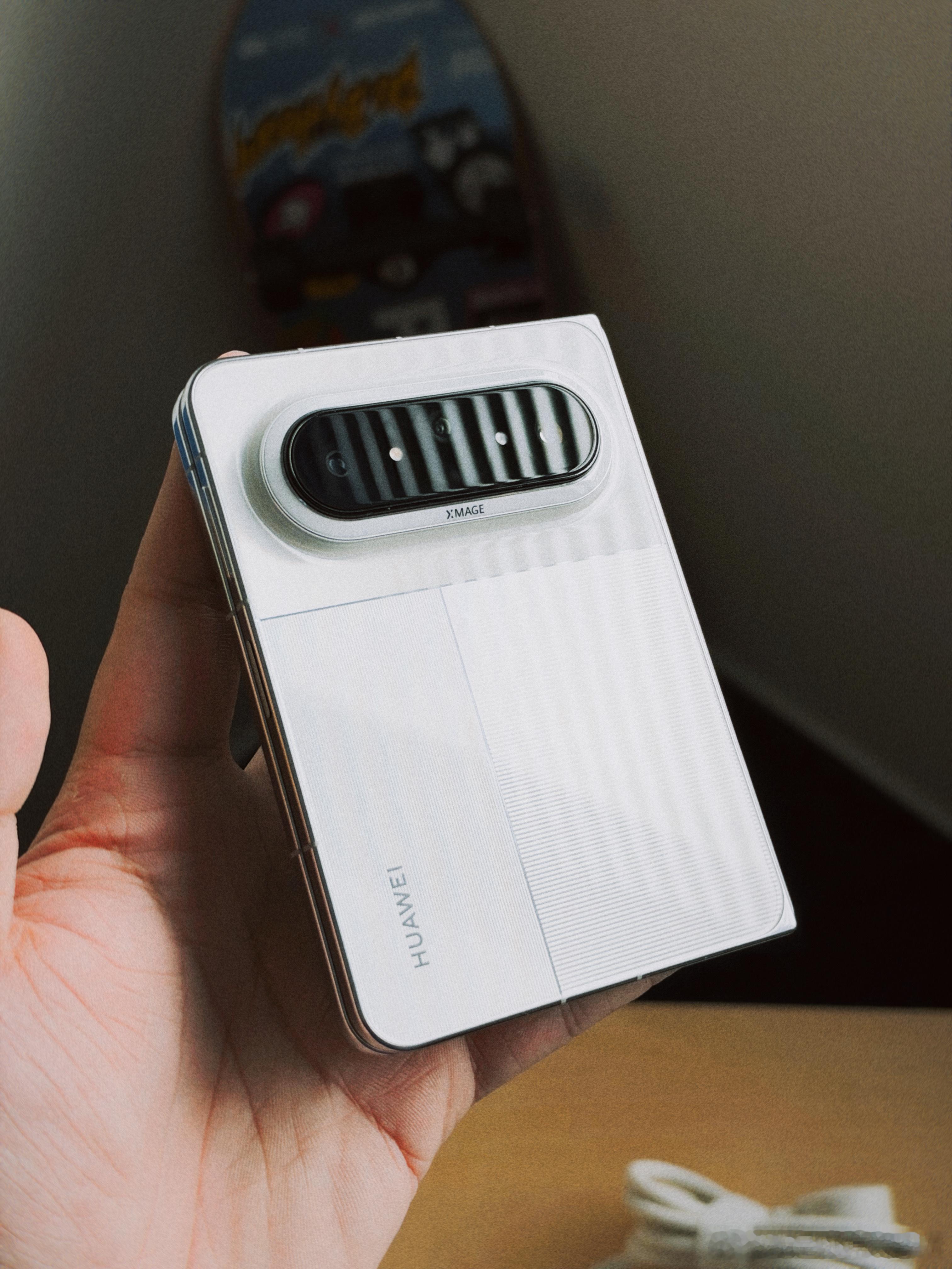 iPhoneDuo到手发现华为更香了除了之前说的影像、配色等方面，我觉得华为Pu