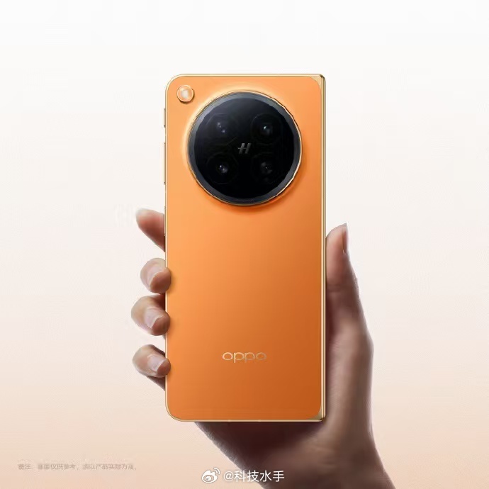 作为一个折叠屏老用户，我太懂“折痕焦虑”了。每次用久了，屏幕中间那条线就像一根刺