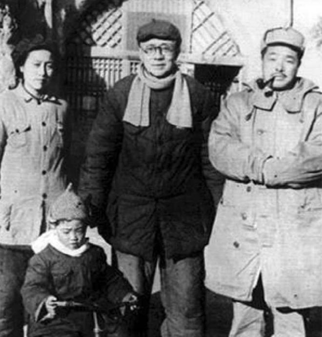 1945年秋，林伯渠6岁的儿子“小相持”该上小学时，林伯渠给他重新取了个名叫林用