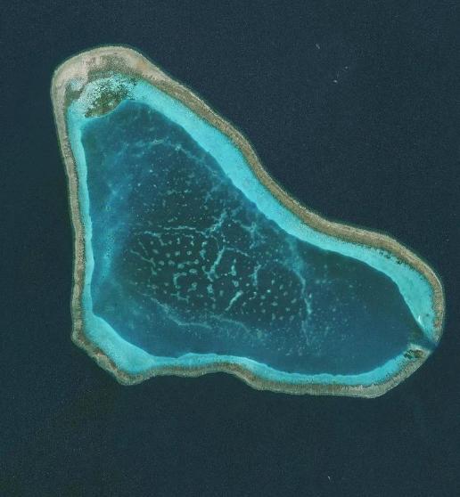 不要再说给黄岩岛填岛了，这是不现实的，我们只能守，黄岩岛周围，出了泻湖范围，水深