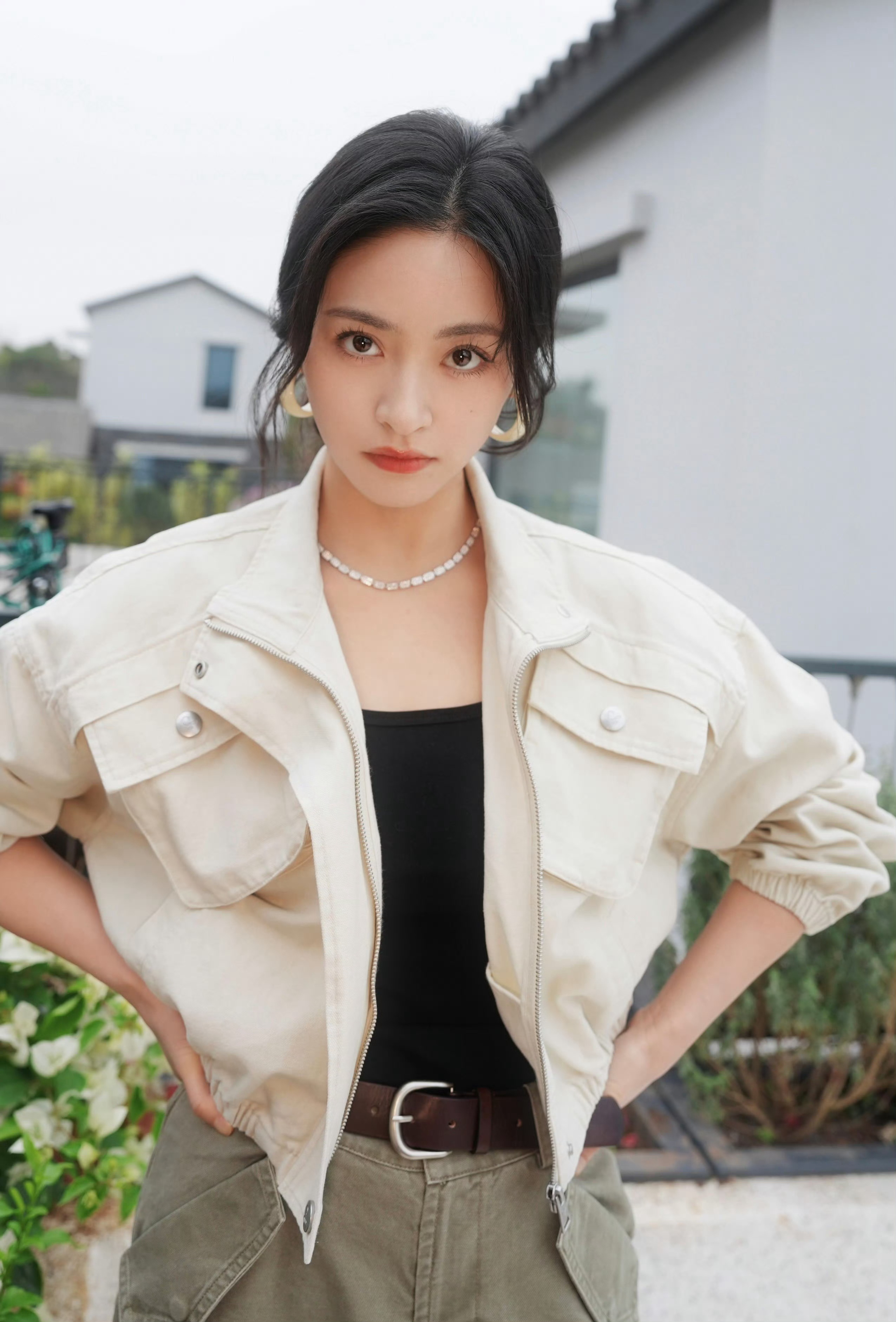 沈月大梦想家 /沈月七月的一天 牛凝 