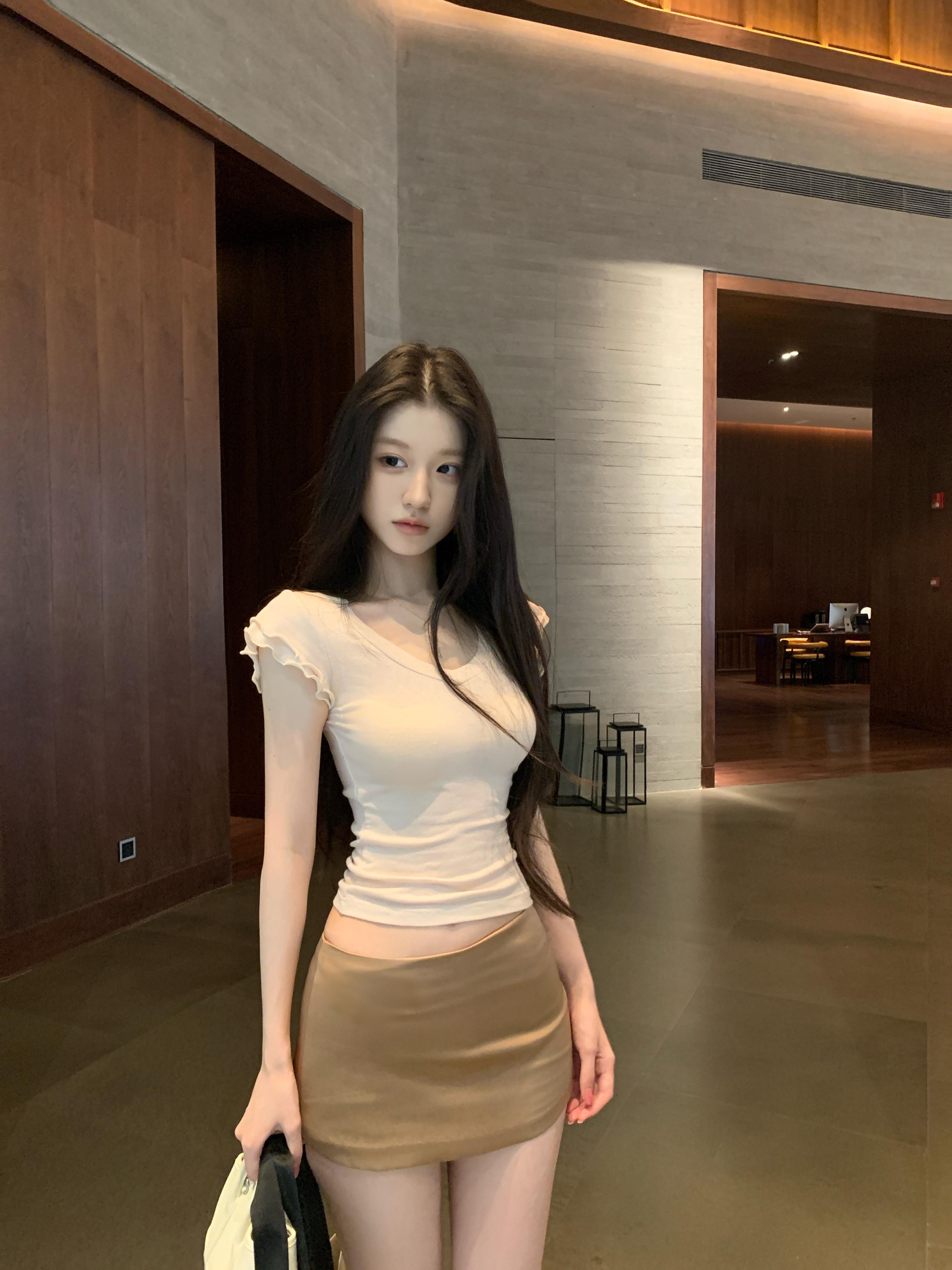 喜欢简单的东西和清楚的感觉。
