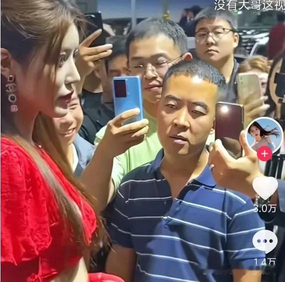 说到车展啊，大家一般都是去看豪车和车模的，咱花了钱，总不能吹亏吧？有一说一，虽然