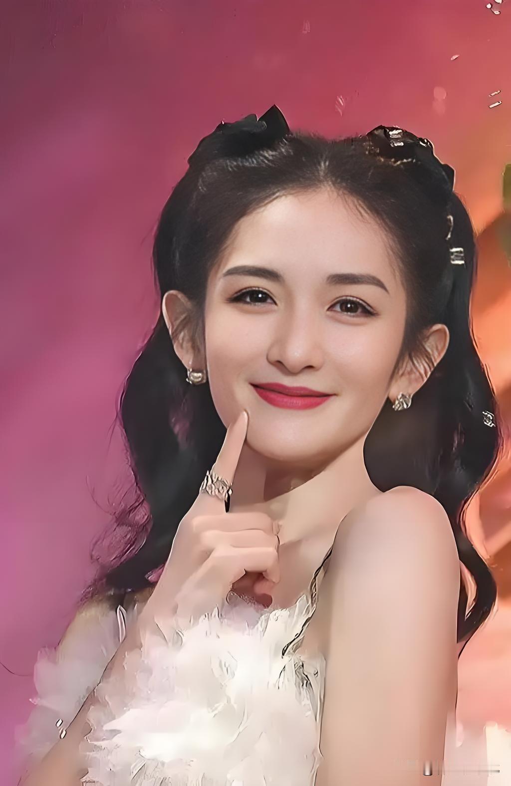 谢娜官宣全国巡演！网友炸锅：话都说不明白，也能开演唱会？
 
谢娜又搞出大动静了