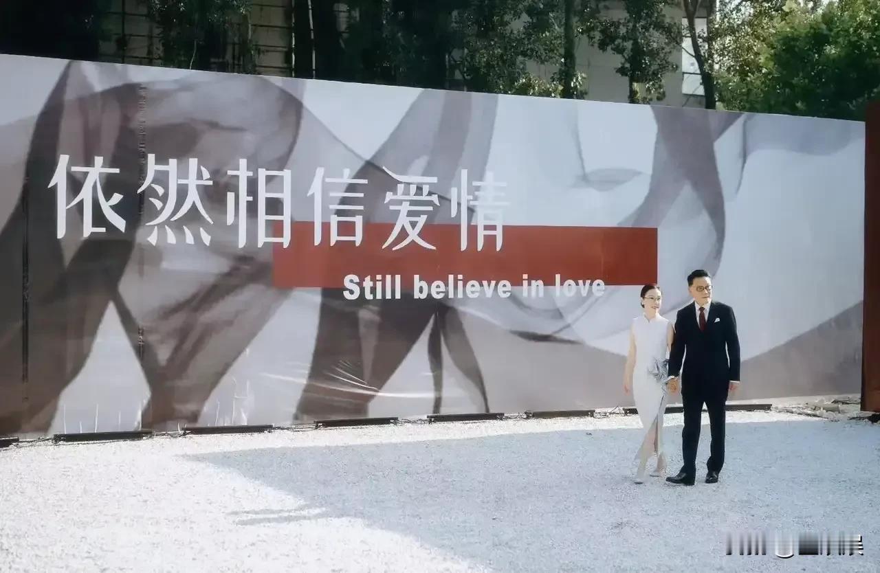 李国庆，太明智了。

61岁的李国庆再婚了，身家过亿的他并没有老夫聊发少年狂，去
