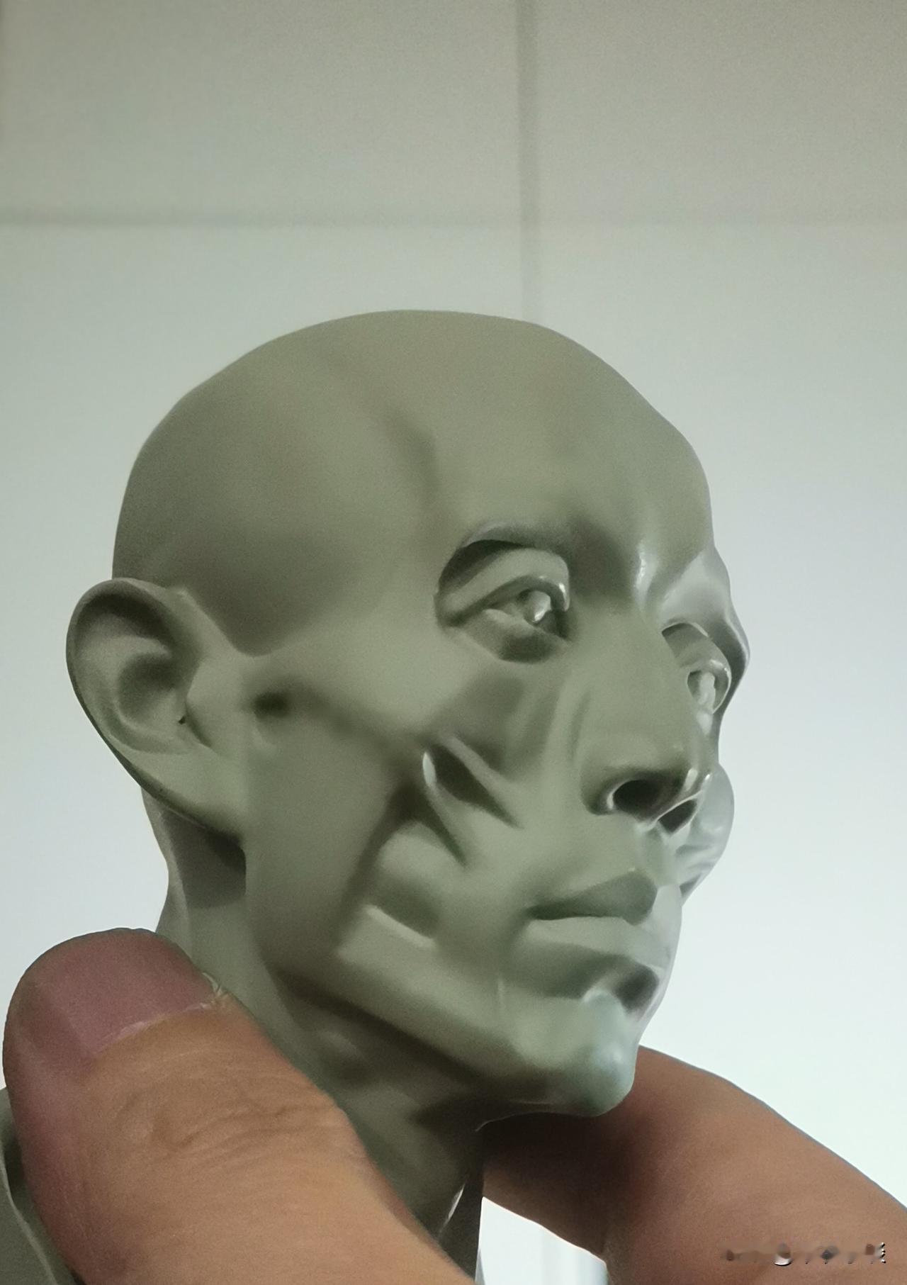 一模二模考完了吧，接下来又要等着三模来磨你。[捂脸]
年复一年总是这样。几年过去