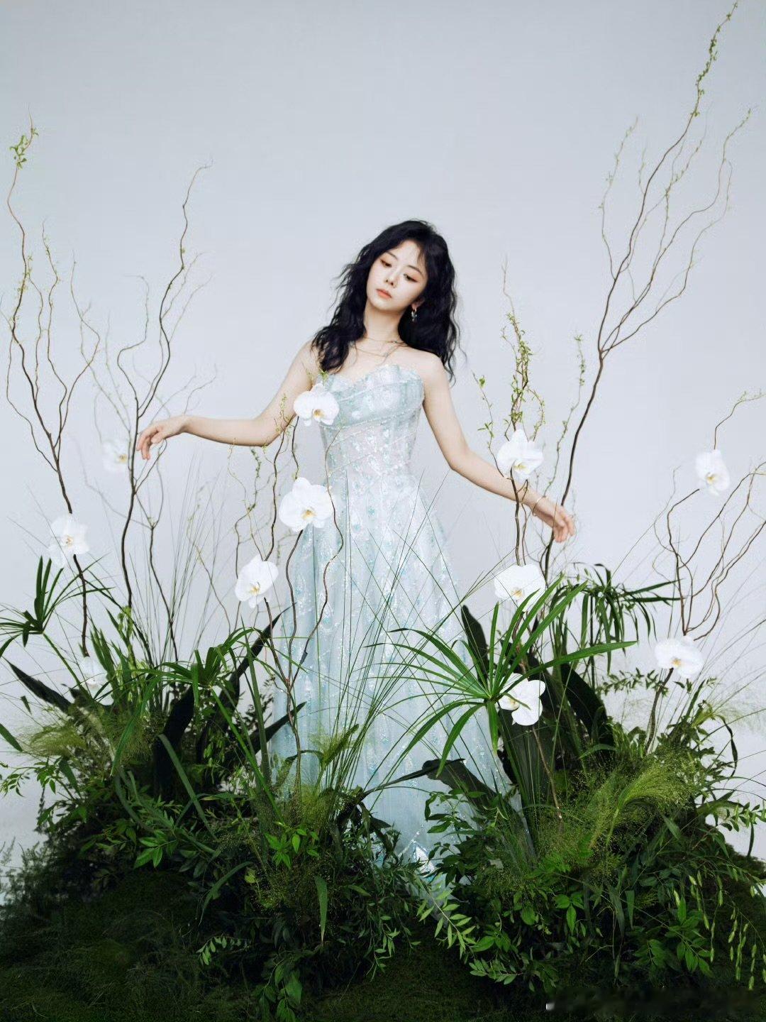 谭松韵上海电视节造型谭松韵出席上海电视节 谭松韵 ​​​