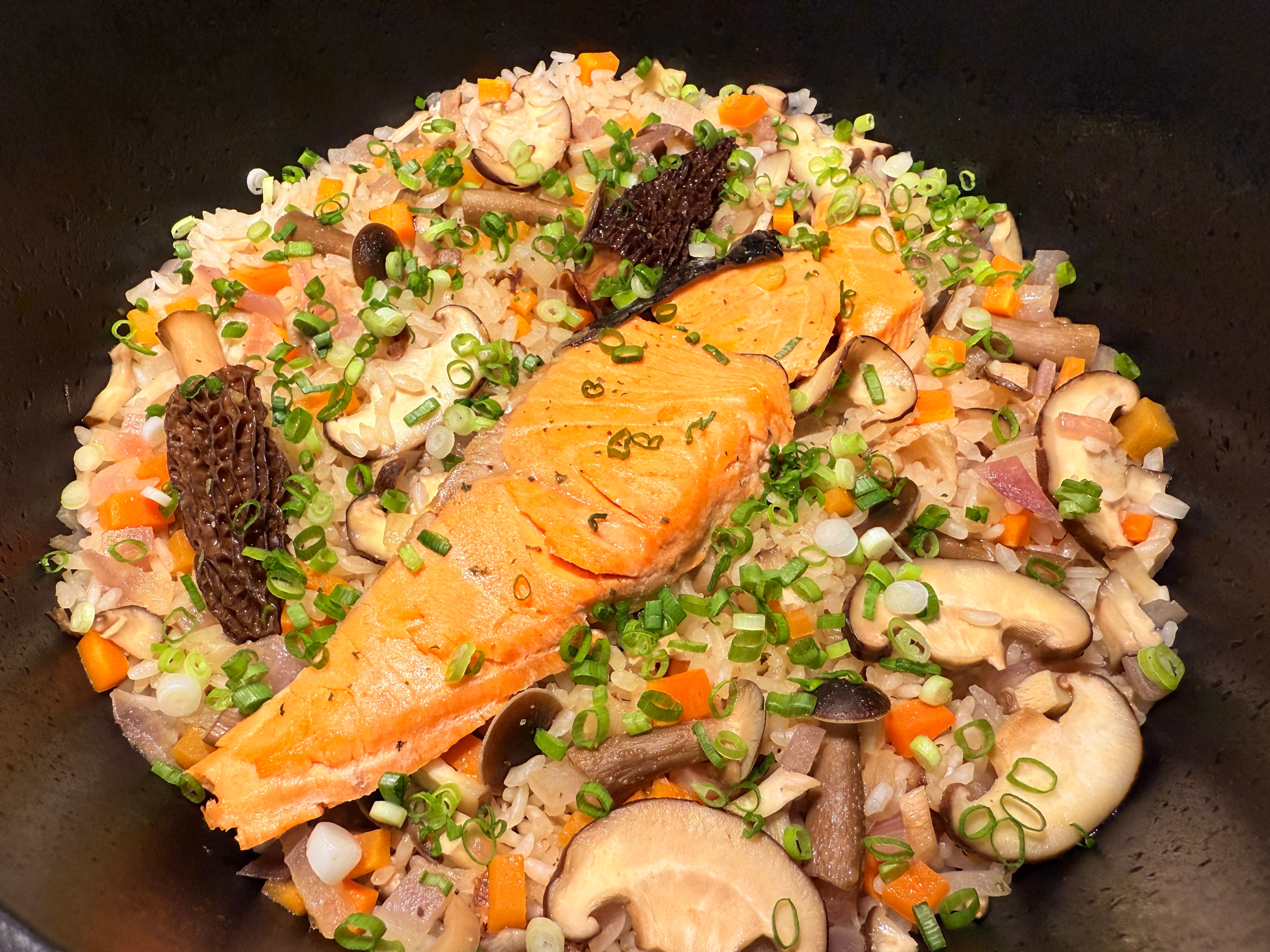 “燕食，谓日中与夕食。”——郑玄　注《周礼·天官·膳夫》 ​​​